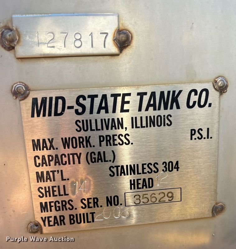 image for item EC1075 2006 Mid-State Tank CO. sprayer bed