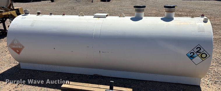 image for item EC1080 Fuel tank