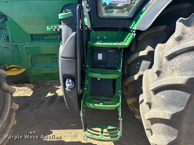 image for item EC1085 2016 John Deere 8245R MFWD tractor