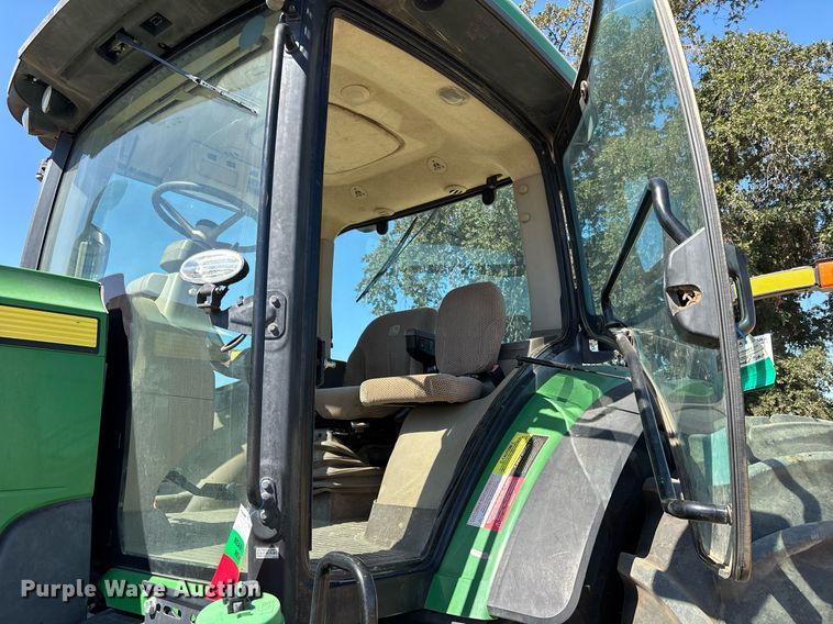 image for item EC1085 2016 John Deere 8245R MFWD tractor