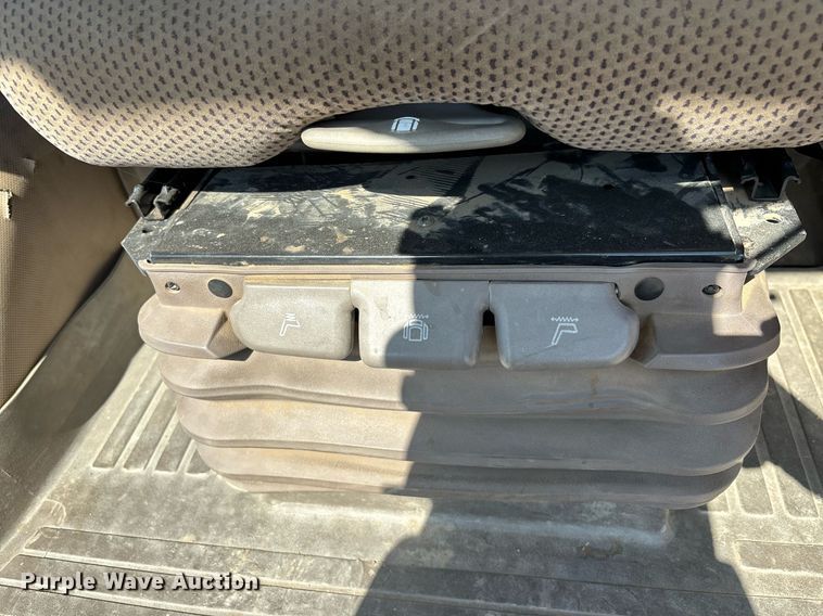 image for item EC1085 2016 John Deere 8245R MFWD tractor