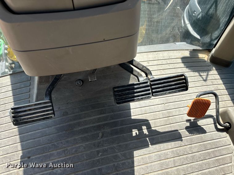 image for item EC1085 2016 John Deere 8245R MFWD tractor