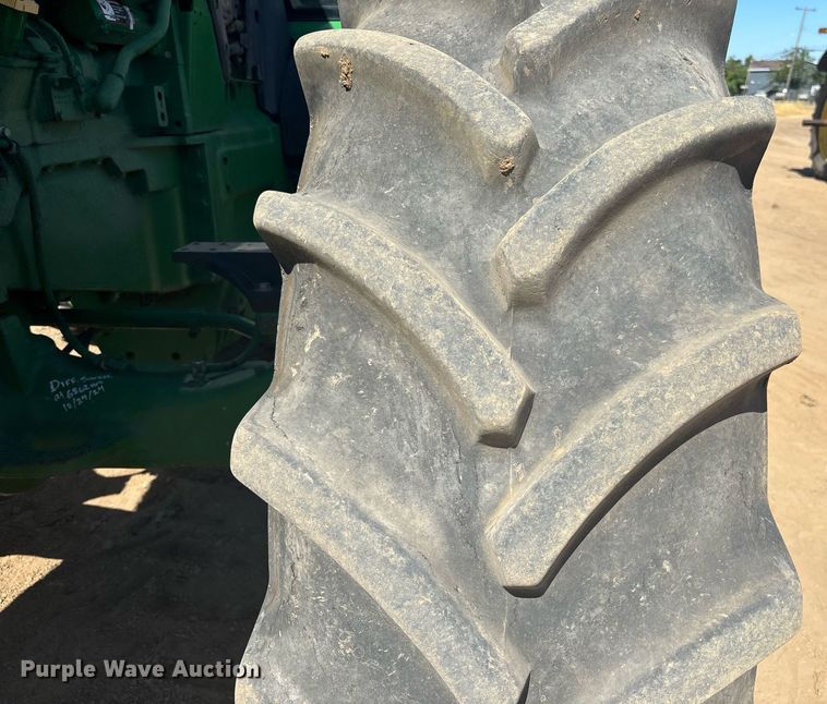 image for item EC1085 2016 John Deere 8245R MFWD tractor