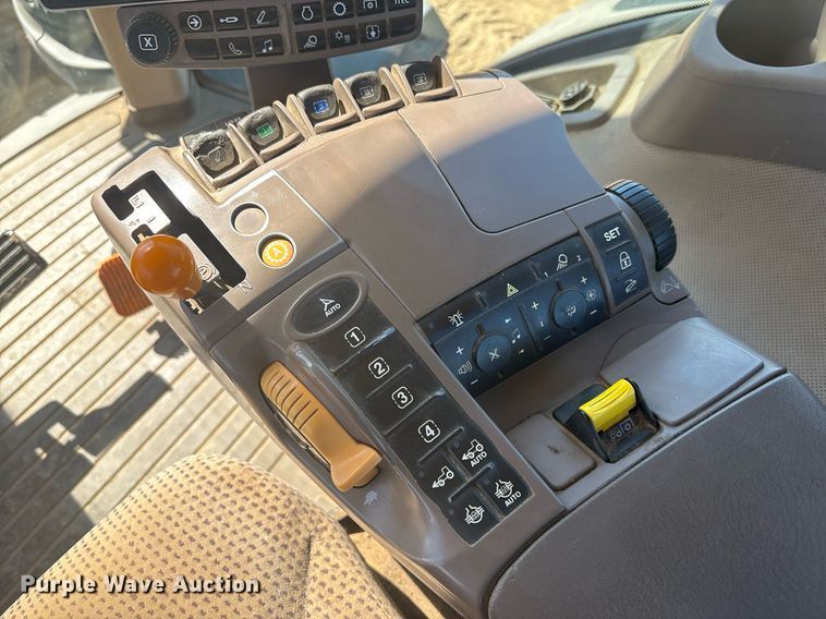 image for item EC1086 2016 John Deere 8245R MFWD tractor