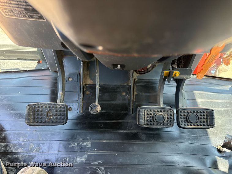 image for item ED4284 2017 Kubota M6S-111 MFWD tractor