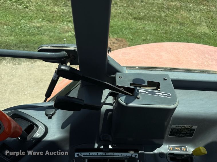 image for item ED4284 2017 Kubota M6S-111 MFWD tractor