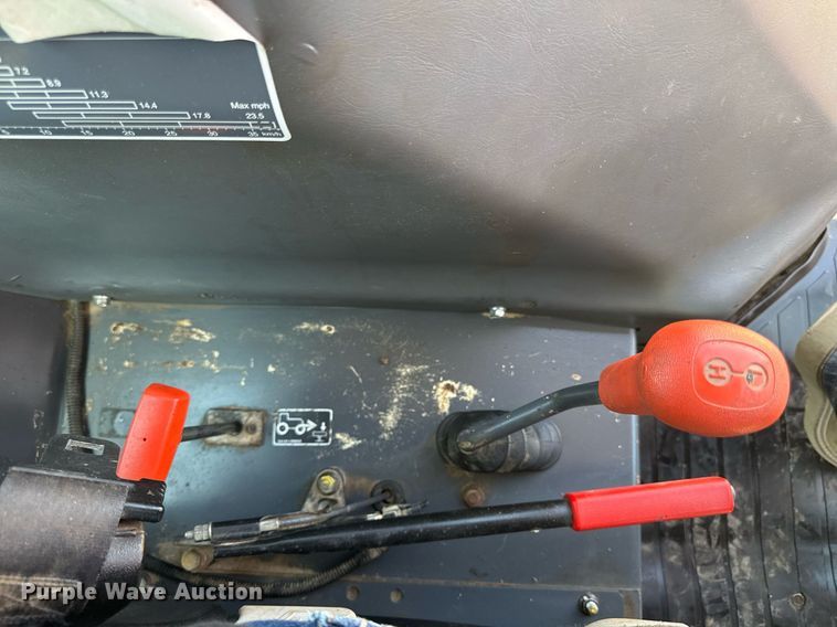 image for item ED4284 2017 Kubota M6S-111 MFWD tractor