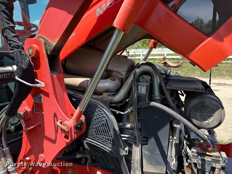 image for item ED4284 2017 Kubota M6S-111 MFWD tractor