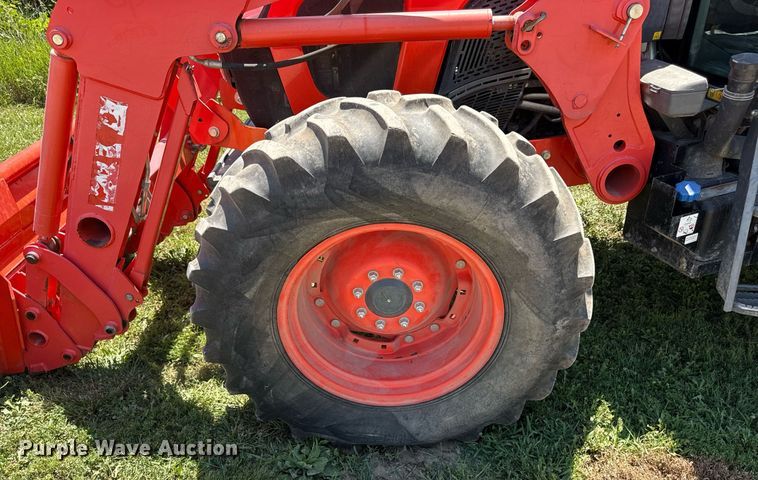 image for item ED4284 2017 Kubota M6S-111 MFWD tractor