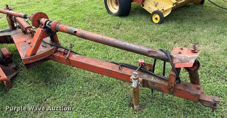 image for item ED4338 New Holland hay equipment