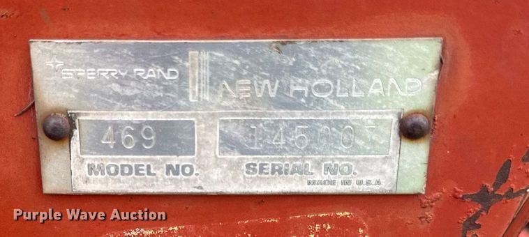 image for item ED4338 New Holland hay equipment