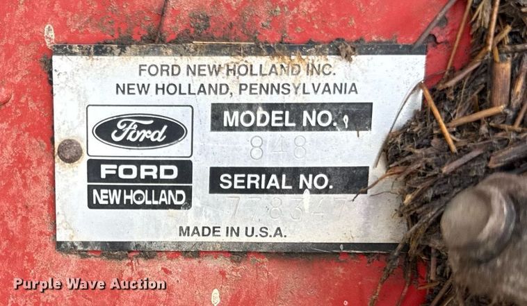 image for item ED4338 New Holland hay equipment