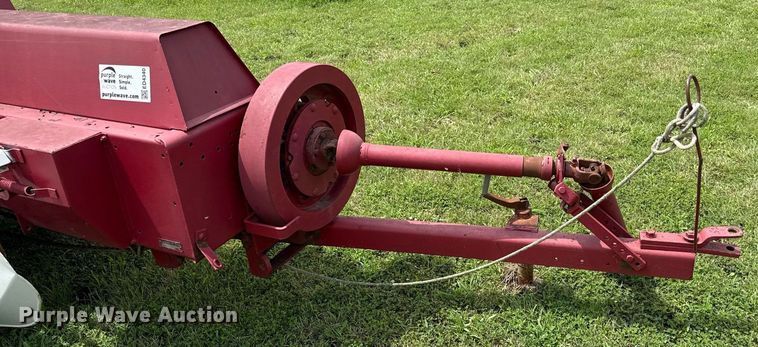image for item ED4340 International Harvester 47 small square baler