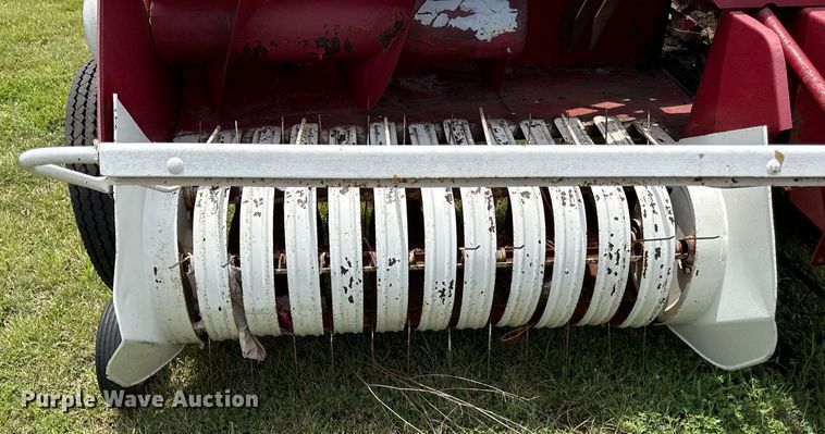 image for item ED4340 International Harvester 47 small square baler