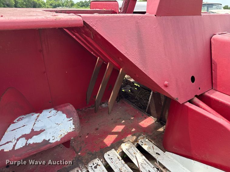 image for item ED4340 International Harvester 47 small square baler