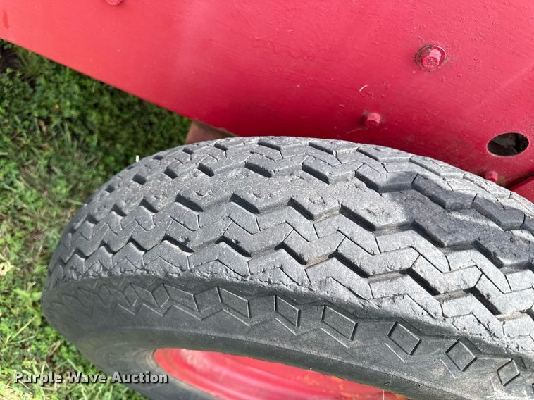 image for item ED4340 International Harvester 47 small square baler