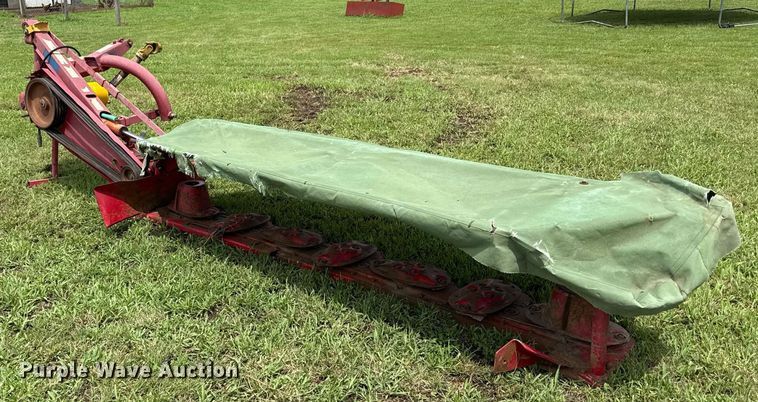 image for item ED4340 International Harvester 47 small square baler