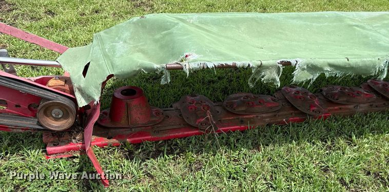 image for item ED4340 International Harvester 47 small square baler