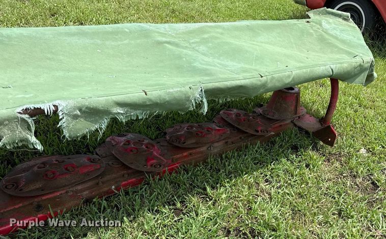 image for item ED4340 International Harvester 47 small square baler