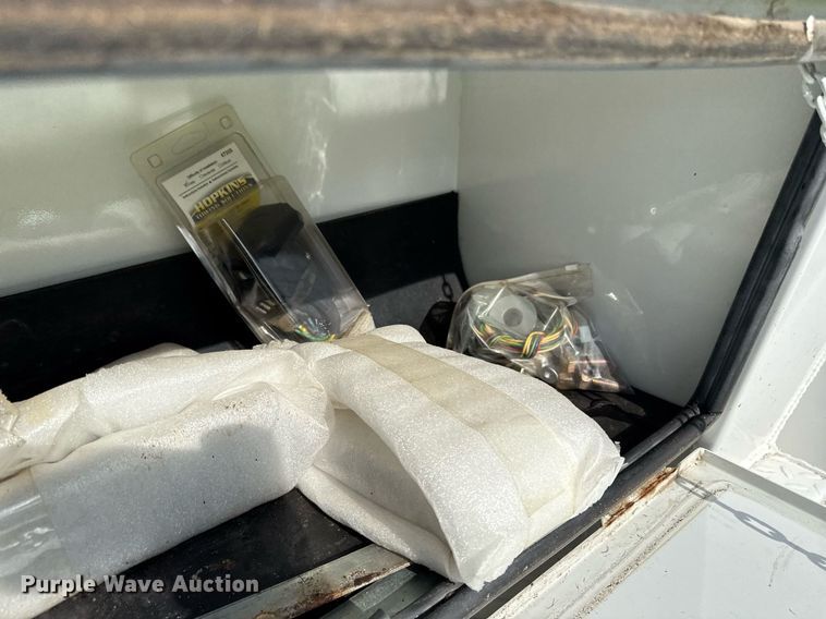 image for item ED4349 B&W flatbed