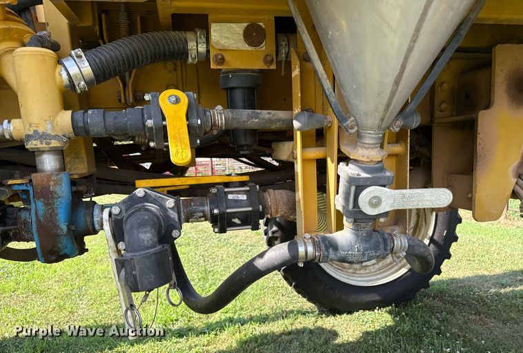 image for item ED4400 1997 RoGator 854 sprayer