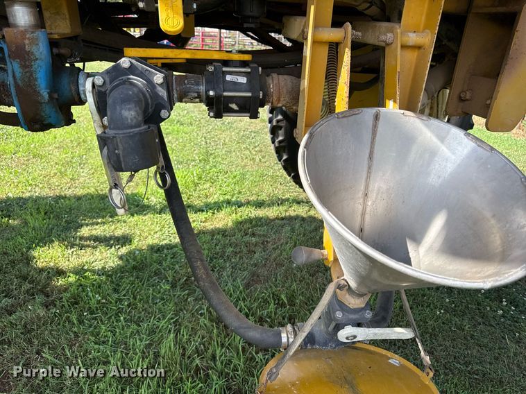 image for item ED4400 1997 RoGator 854 sprayer