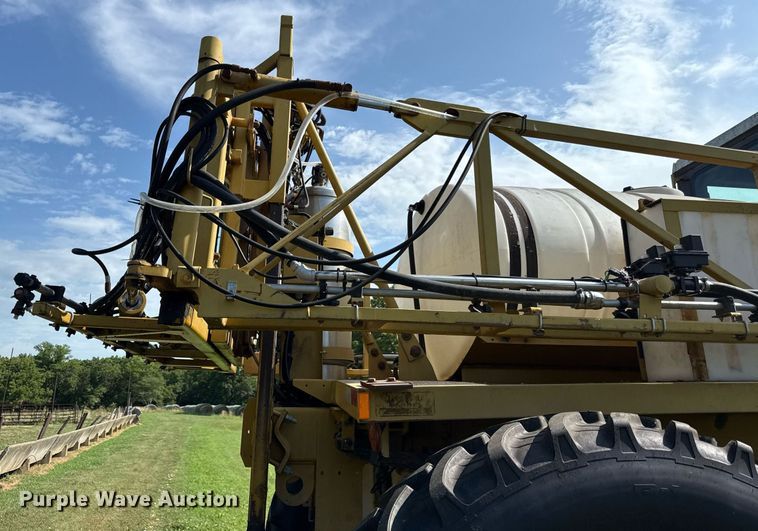 image for item ED4400 1997 RoGator 854 sprayer