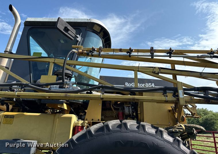 image for item ED4400 1997 RoGator 854 sprayer
