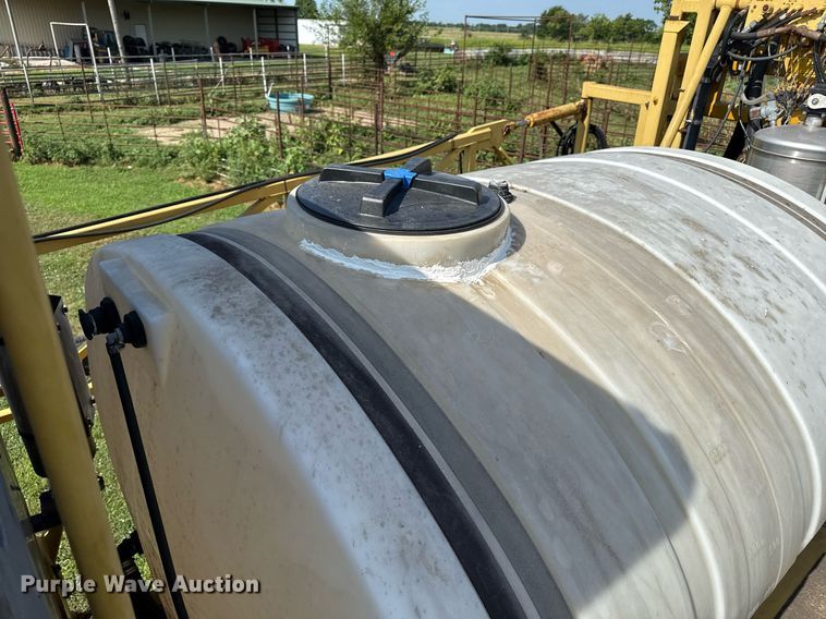 image for item ED4400 1997 RoGator 854 sprayer