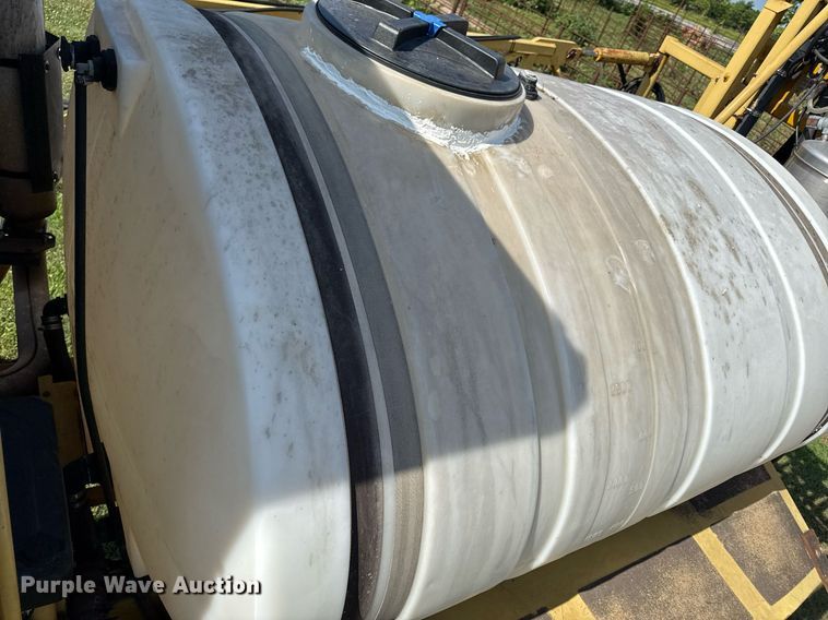 image for item ED4400 1997 RoGator 854 sprayer