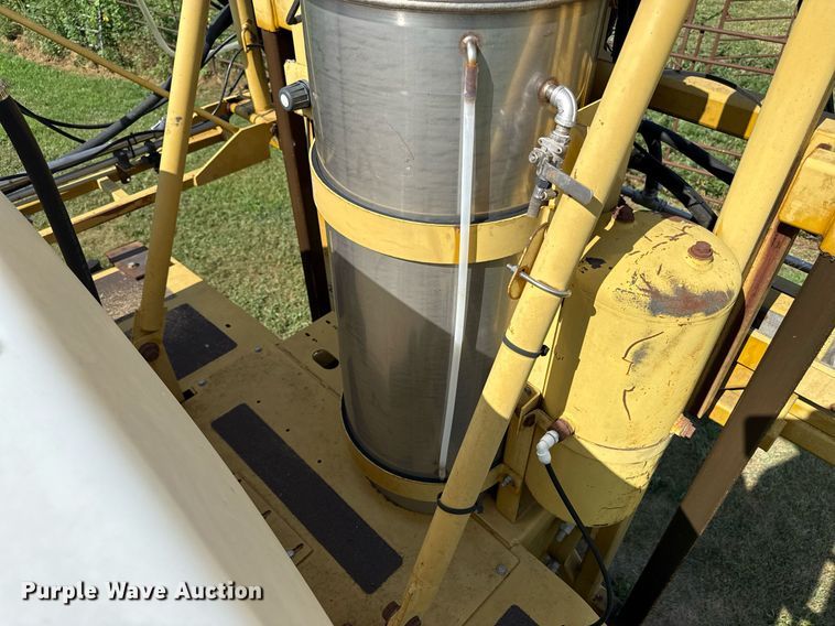 image for item ED4400 1997 RoGator 854 sprayer