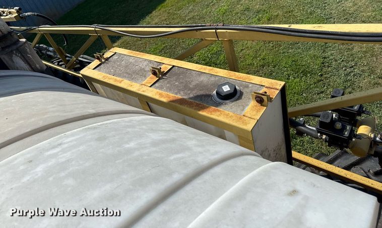 image for item ED4400 1997 RoGator 854 sprayer