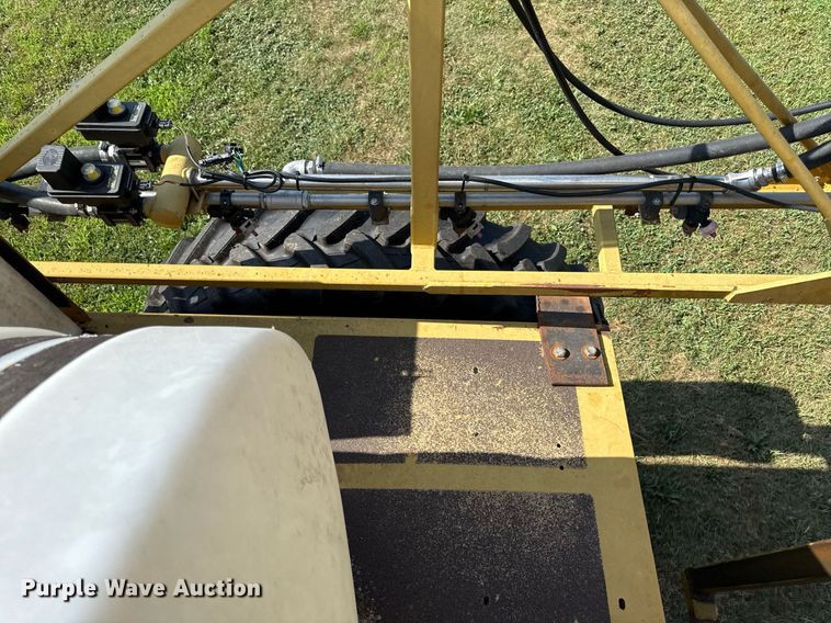image for item ED4400 1997 RoGator 854 sprayer