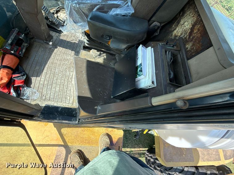 image for item ED4400 1997 RoGator 854 sprayer