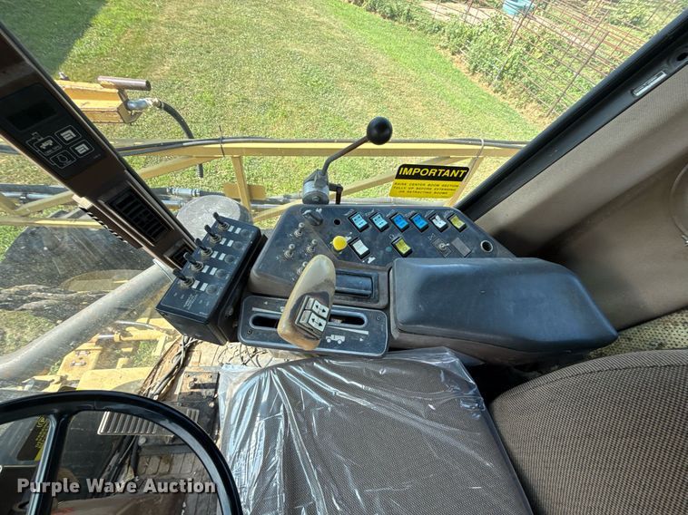 image for item ED4400 1997 RoGator 854 sprayer