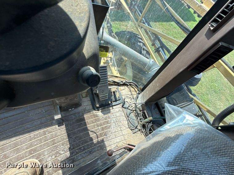 image for item ED4400 1997 RoGator 854 sprayer