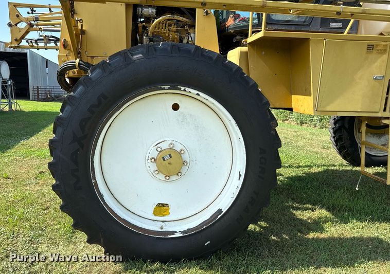 image for item ED4400 1997 RoGator 854 sprayer