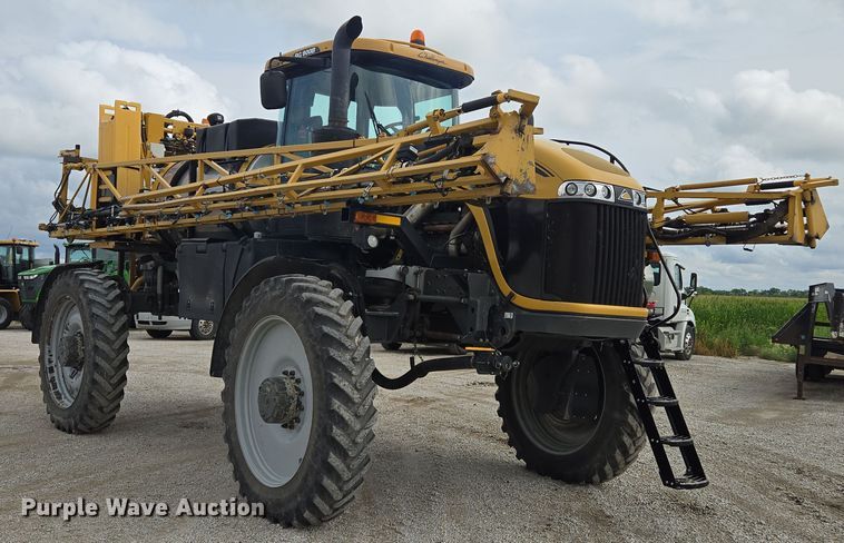 image for item EF1796 2015 RoGator RG900B sprayer