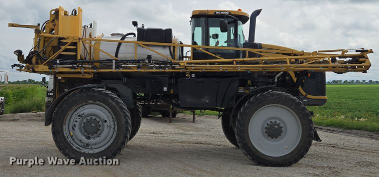 image for item EF1796 2015 RoGator RG900B sprayer
