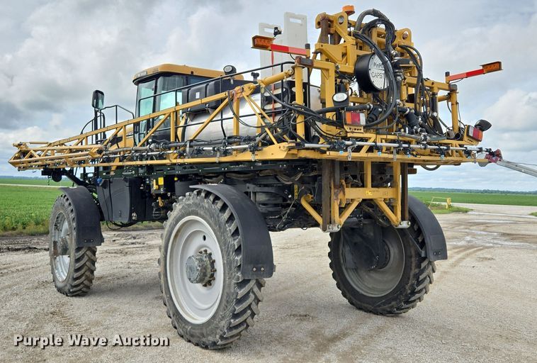image for item EF1796 2015 RoGator RG900B sprayer