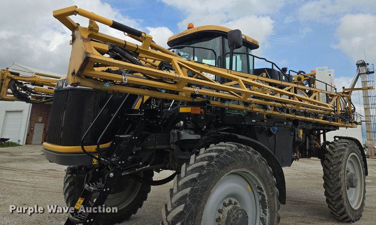 image for item EF1796 2015 RoGator RG900B sprayer