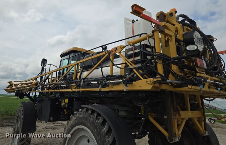 image for item EF1796 2015 RoGator RG900B sprayer