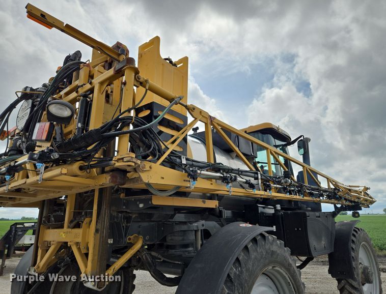 image for item EF1796 2015 RoGator RG900B sprayer