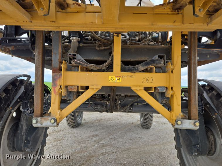 image for item EF1796 2015 RoGator RG900B sprayer