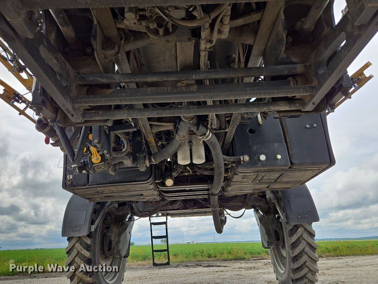 image for item EF1796 2015 RoGator RG900B sprayer