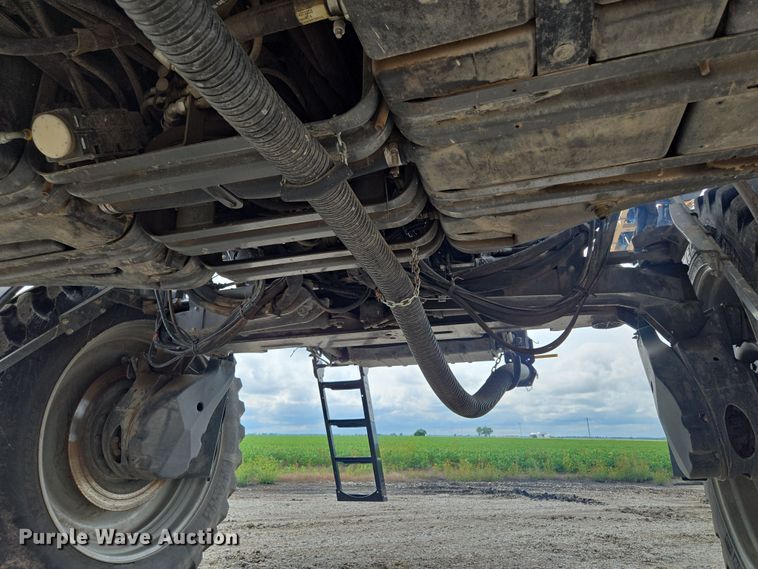 image for item EF1796 2015 RoGator RG900B sprayer