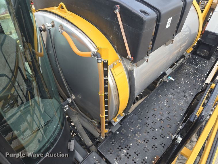 image for item EF1796 2015 RoGator RG900B sprayer