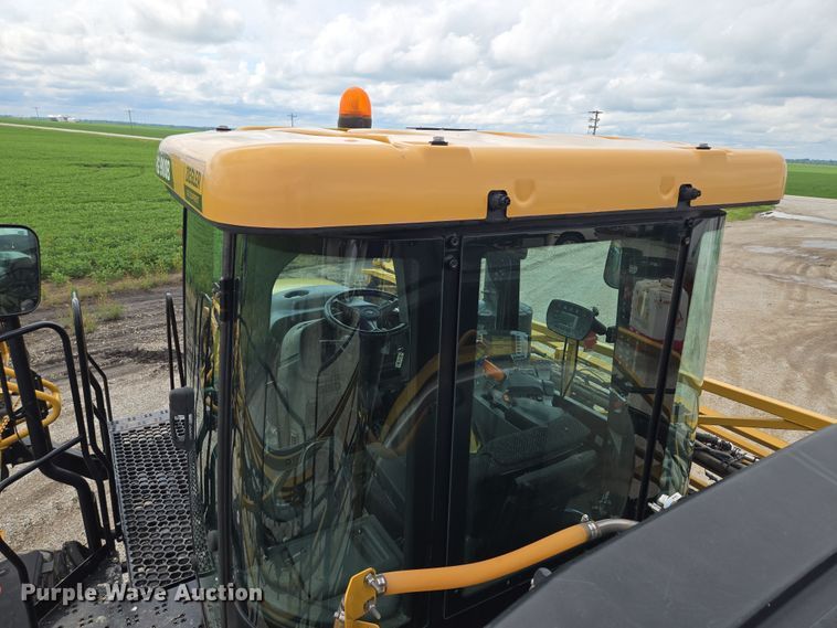 image for item EF1796 2015 RoGator RG900B sprayer