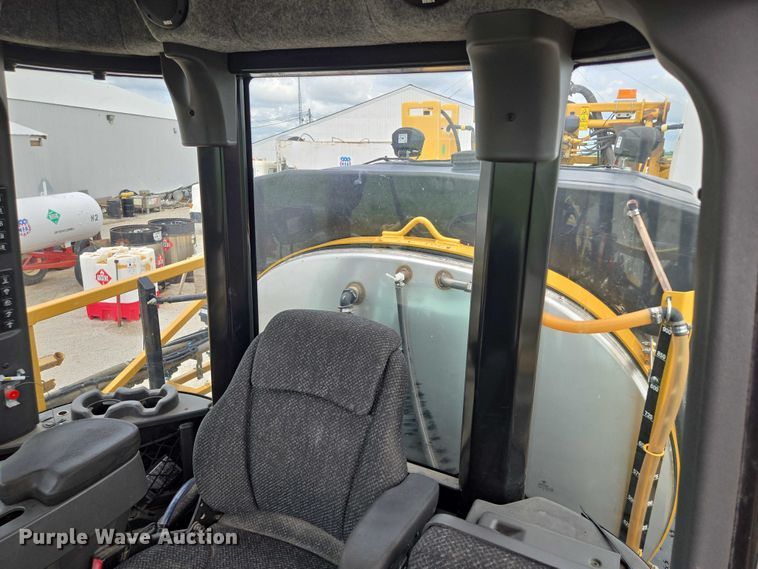 image for item EF1796 2015 RoGator RG900B sprayer