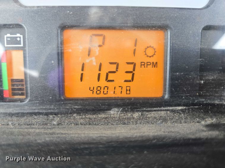 image for item EF1796 2015 RoGator RG900B sprayer